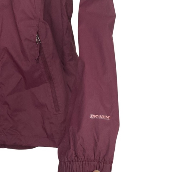 The North Face Women's Resolve Rain Jacket - Picture 3 of 8